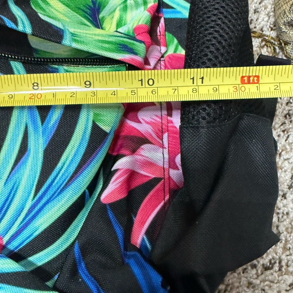 Backpack and Lunchbox Set: Tropical Floral Design - Picture 10 of 16